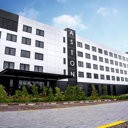 Aston Serang Hotel & Convention Center 外观 照片