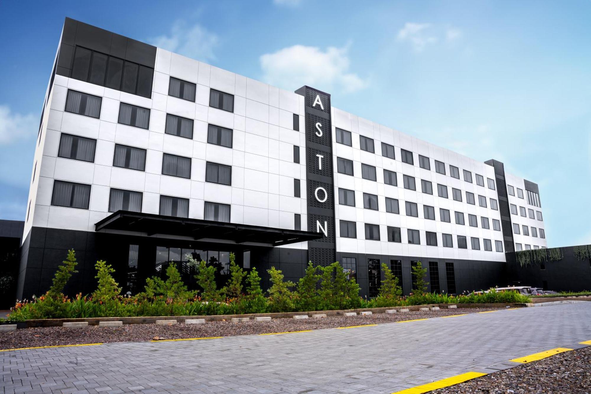 Aston Serang Hotel & Convention Center 外观 照片
